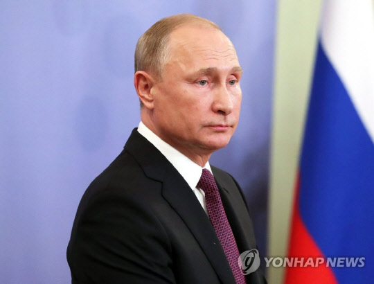 지난 2018년 12월 1일 아르헨티나 부에노스 아이레스에서 열린 G20 정상 회담 기자회견에 참석한 푸틴 대통령 모습. <연합뉴스>